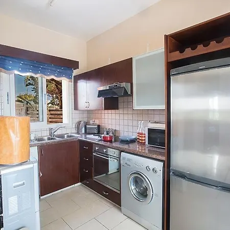 Aspro Enas - Stunning 3 Bedroom Ayia Thekla With Private Pool And Sea Views Ayia Napa